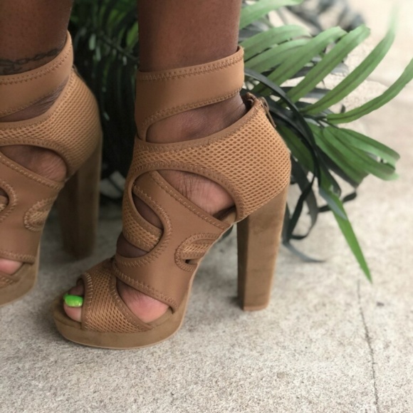 Women's Stylish Brown Heels size 8.5 - Picture 5 of 5